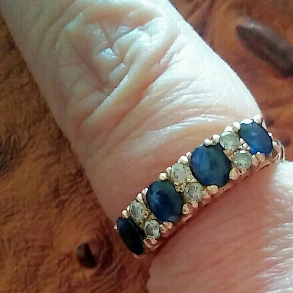 18K Vintage sapphire and diamond ring.